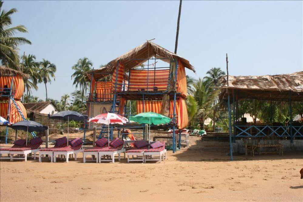 Five Five Restaurant And Guest Tents Anjuna Exterior foto